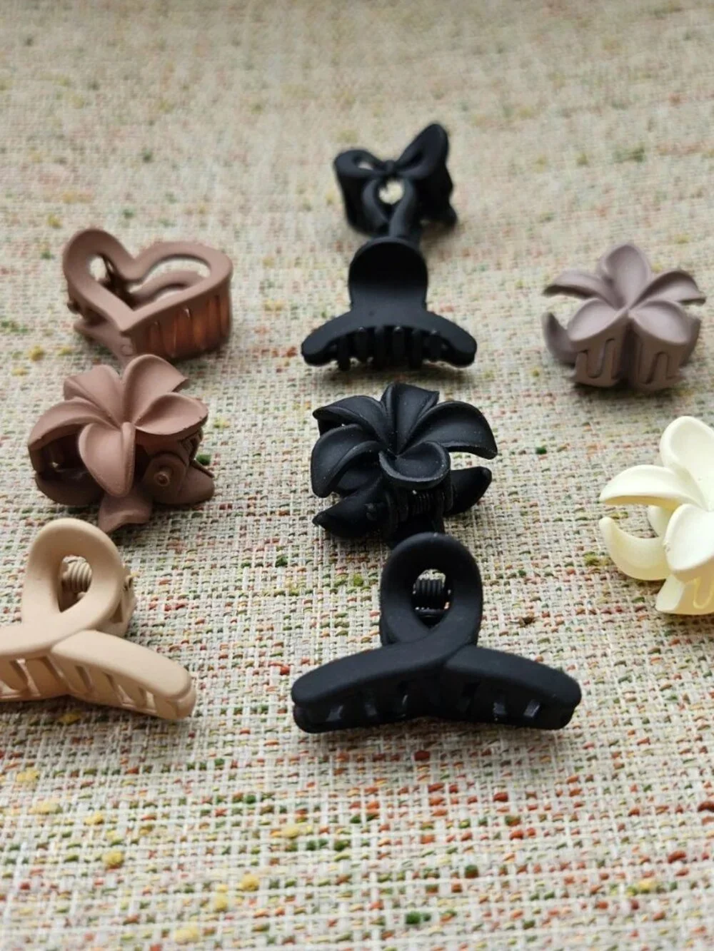 Lot of 9 Hair Clips Hair Accessories Girl Hair Claws Heart Bow Flower Shape New